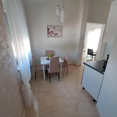Apartmans Maslina * Vir