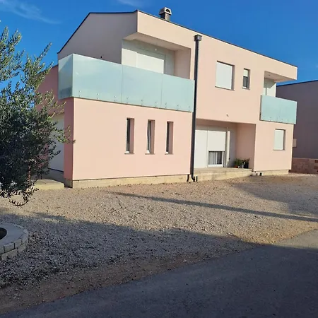 Apartmans Maslina *