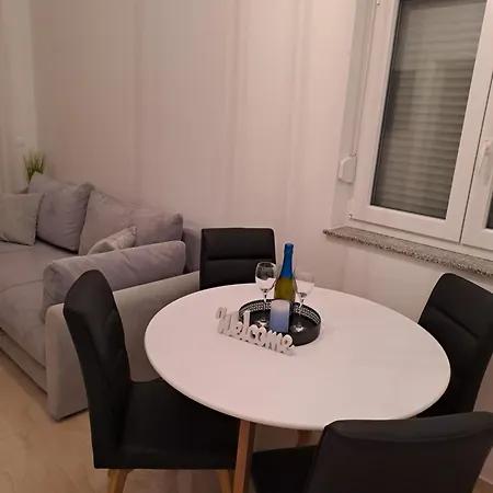 Apartment Apartmans Maslina Vir