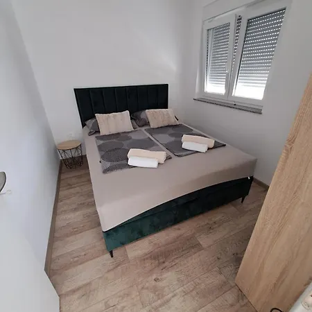 Apartmans Maslina Apartment