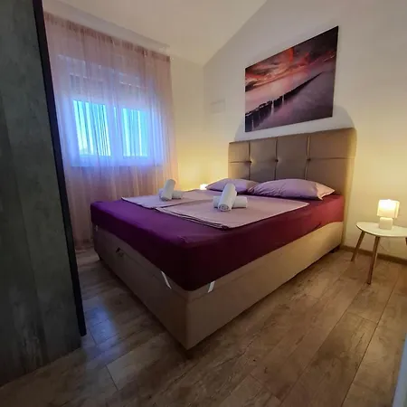 Apartmans Maslina *