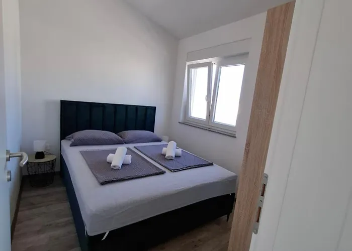 Apartmans Maslina Apartment