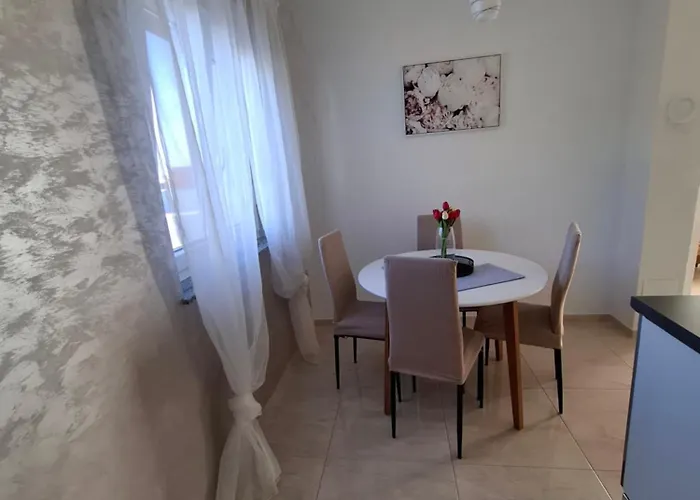 Apartment Apartmans Maslina *